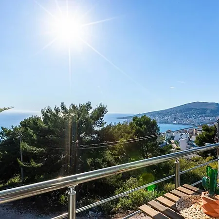 Charm 4, 1br Ap, Sea View, Parking &
